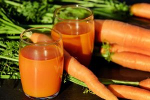 Carrots and carrot juice